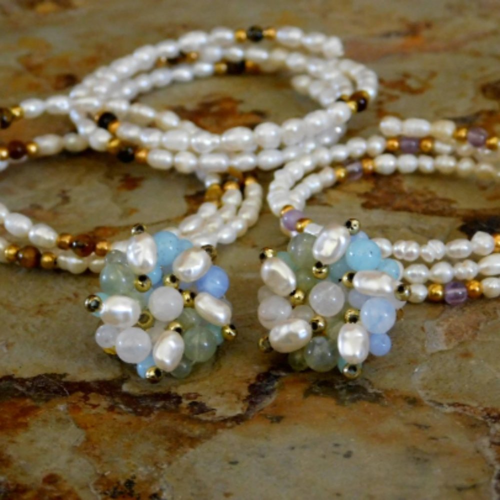 Vintage Stretch Freshwater Pearl Bracelets, Set of 3,and 1 Pair Clip On Earrings